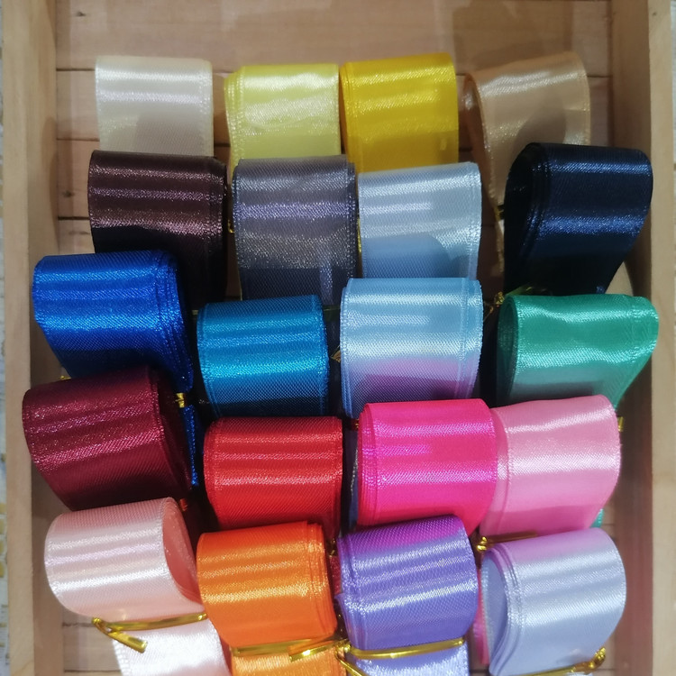 پک روبان ساتن 2.5 سانت... 40 متر...20 رنگ متفاوت از هررنگ 2متر... مناسب برای کاردستی، روباندوزی، تزیینات و...